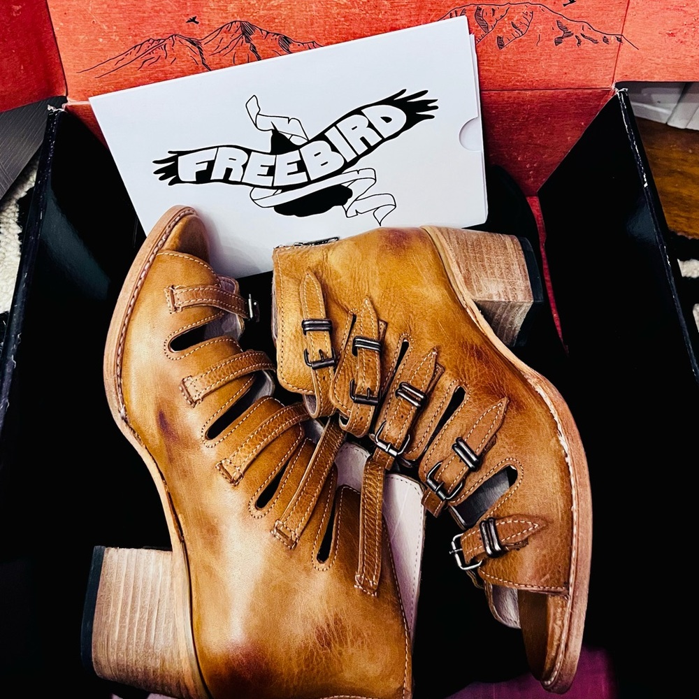Freebird-Quinn Size 8-Brand New in box never worn.